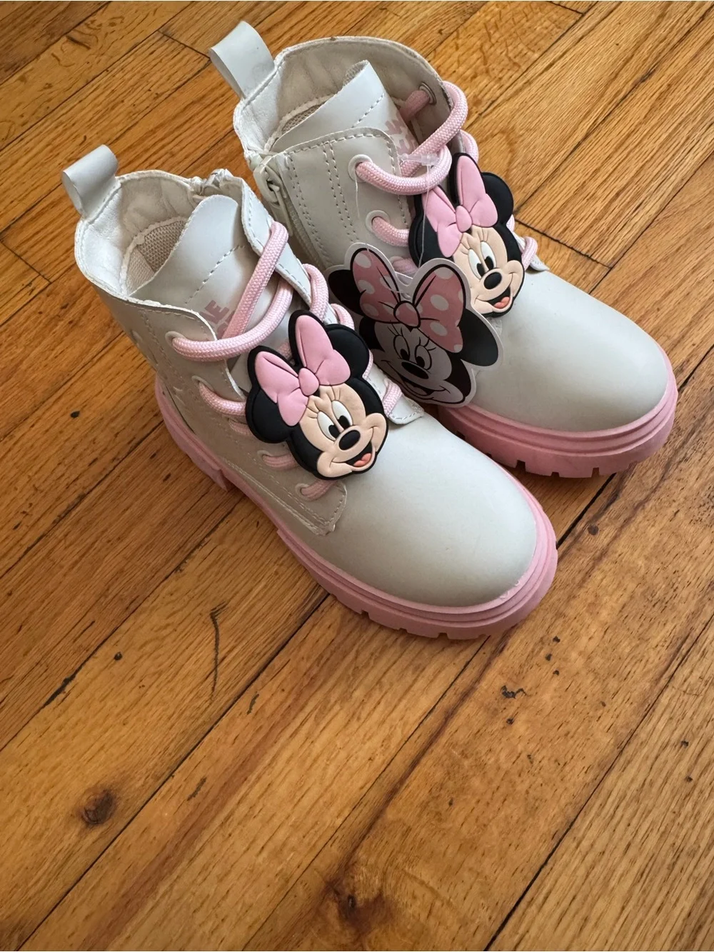 NWT! Disney Minnie Mouse Boots For Toddler Girls